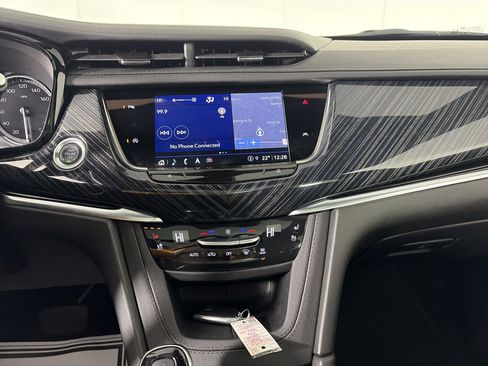 Certified 2025 Cadillac XT6 Premium Luxury image 23