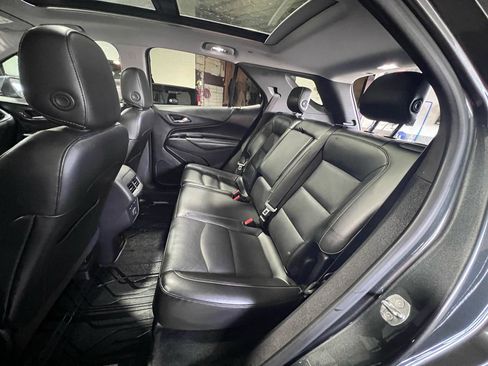 Used 2020 Chevrolet Equinox Premier image 24