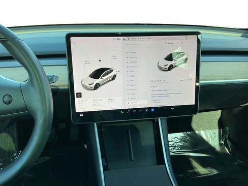 Used 2019 Tesla Model 3 Standard Range Plus image 12