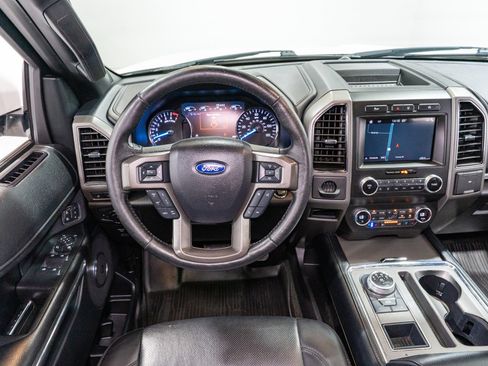 Used 2019 Ford Expedition Max XLT w/ Equipment Group 202A RWD image 11