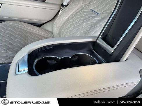 Used 2022 Land Rover Range Rover SV Autobiography Dynamic image 19