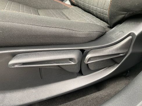 Used 2023 Honda HR-V Sport image 11
