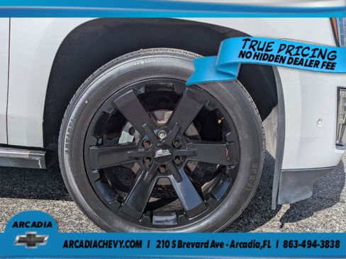 Used 2020 Cadillac Escalade ESV Premium Luxury AWD/4WD image 12