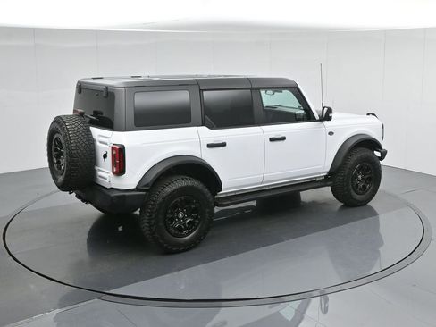 Used 2022 Ford Bronco Wildtrak image 39