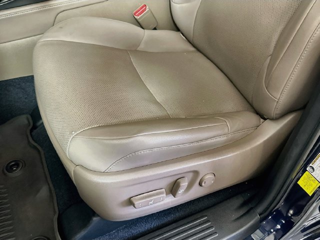 Used 2023 Lexus GX 460 Premium AWD/4WD image 23