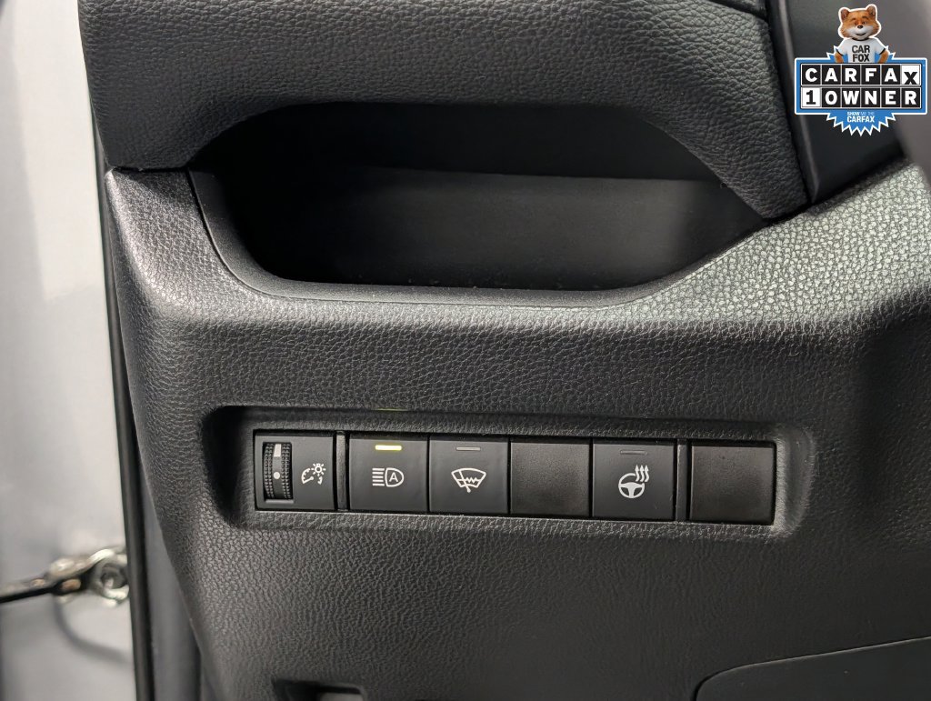 Used 2021 Toyota RAV4 XLE w/ XLE Grade Weather Package AWD/4WD image 22