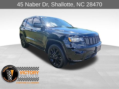Certified 2020 Jeep Grand Cherokee Altitude AWD/4WD image 1