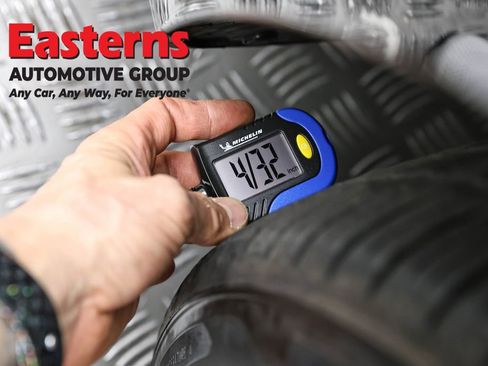 Used 2023 Tesla Model 3 Standard Range image 23