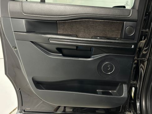 Used 2021 Ford Expedition Max Limited AWD/4WD image 28