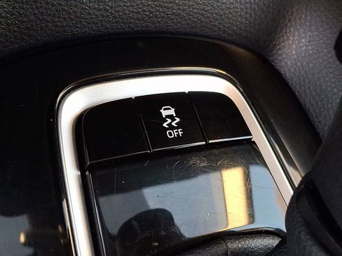 Used 2023 Toyota Corolla LE image 20