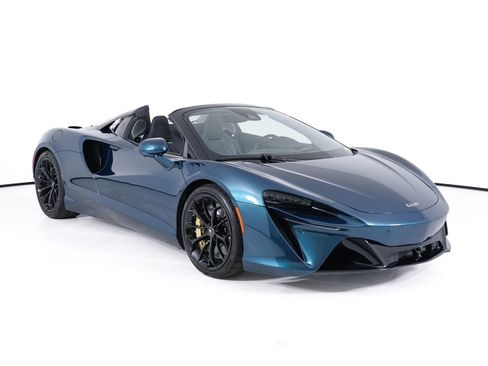 Used 2025 McLaren Artura Spider RWD image 10