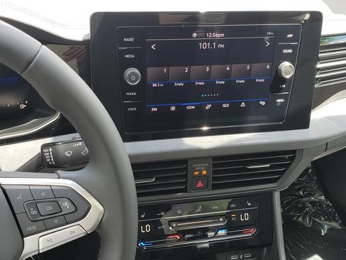 New 2026 Volkswagen Jetta SE FWD image 11