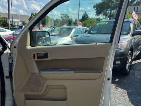 Used 2012 Ford Escape XLT image 10