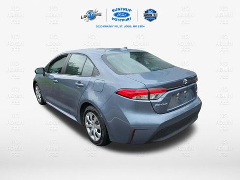 Used 2025 Toyota Corolla LE FWD image 4