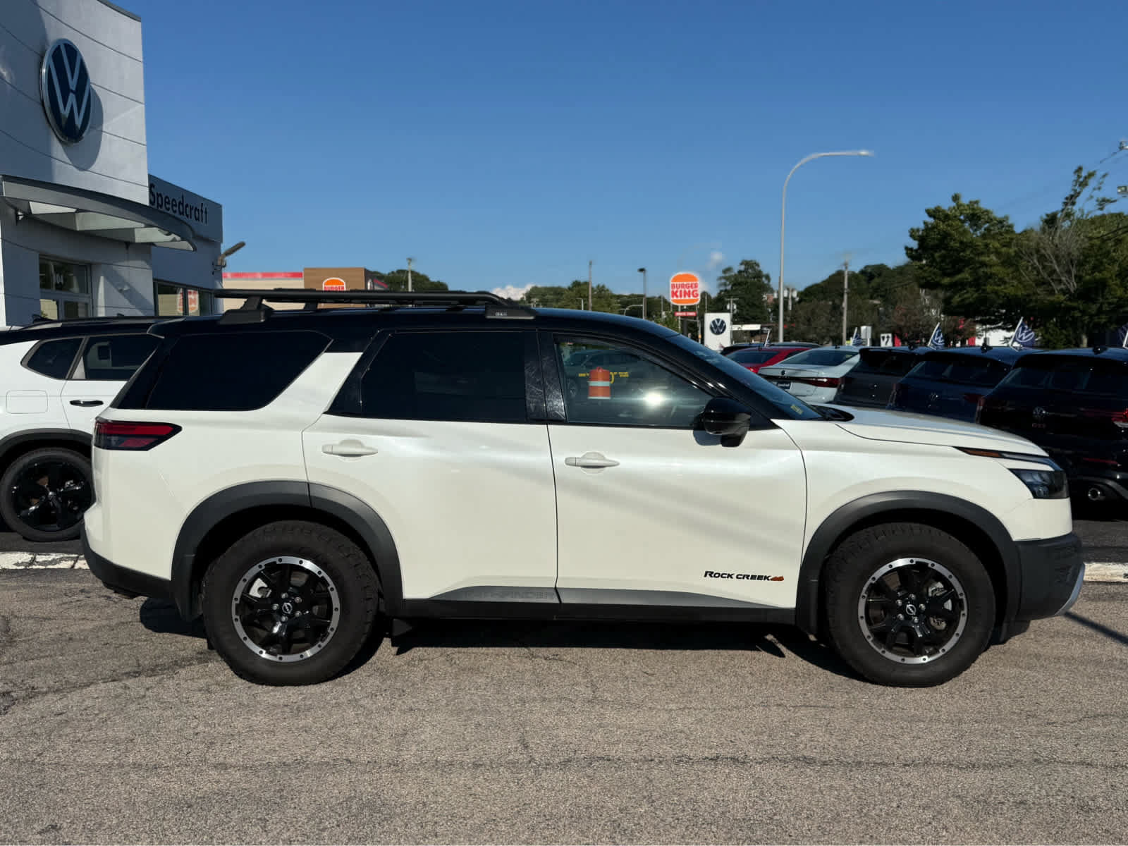 Used 2024 Nissan Pathfinder Rock Creek AWD/4WD image 8