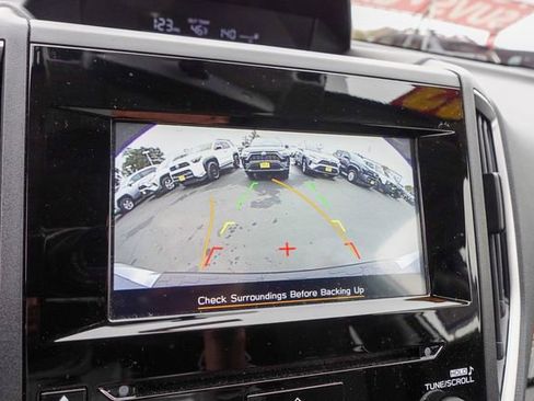 Used 2022 Subaru Crosstrek 2.0i Premium w/ Moonroof Package image 19