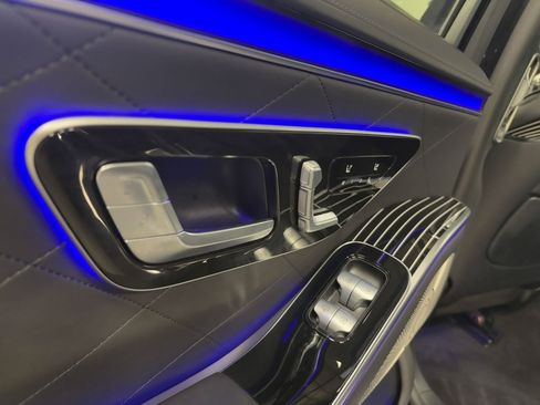 Used 2023 Mercedes-Benz S 580 4MATIC Sedan w/ 3D Technology Package image 29