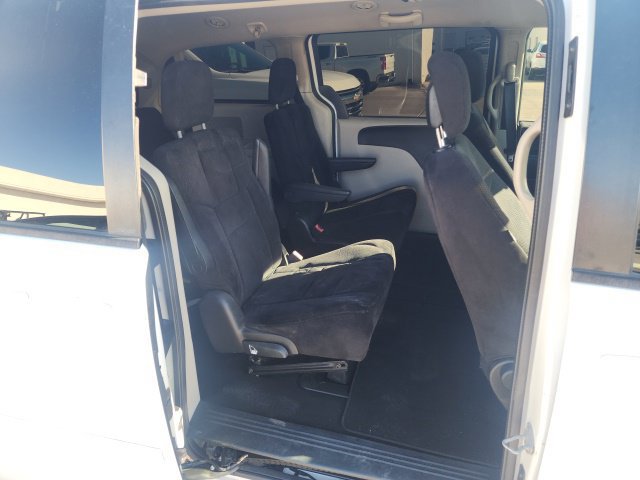 Used 2013 Dodge Grand Caravan SXT FWD image 8