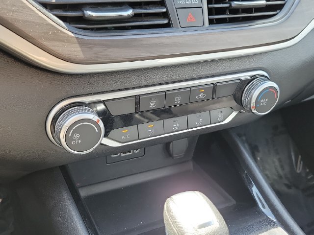 Certified 2024 Nissan Altima 2.5 SV FWD image 29