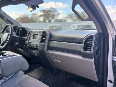 Used 2019 Ford F250 XL w/ STX Appearance Package image 13