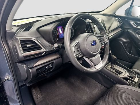 Used 2020 Subaru Forester Premium AWD/4WD image 5