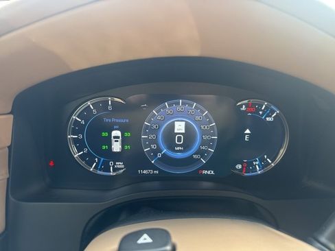 Used 2019 Cadillac Escalade ESV Platinum image 23