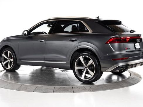Used 2024 Audi SQ8 Prestige AWD/4WD image 3