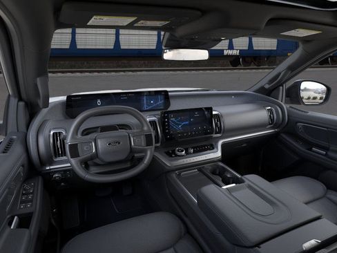 New 2026 Ford Expedition Max Platinum image 9