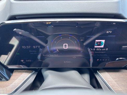 Used 2025 Chevrolet Tahoe High Country AWD/4WD image 23