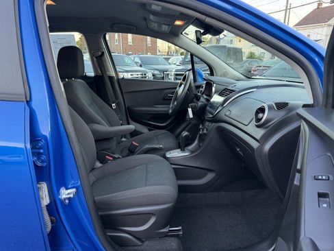 Used 2016 Chevrolet Trax LS FWD image 16