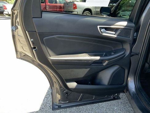 Used 2024 Ford Edge Titanium image 50