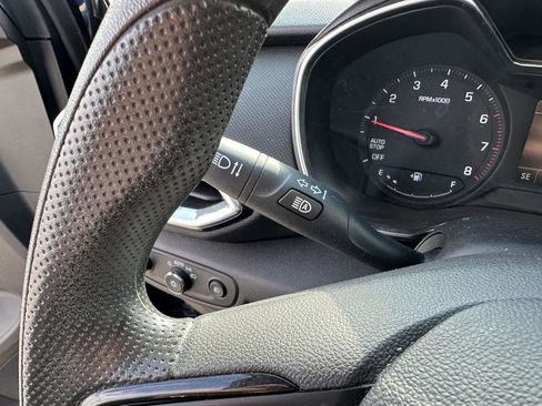 Used 2022 Chevrolet TrailBlazer LT AWD/4WD image 25