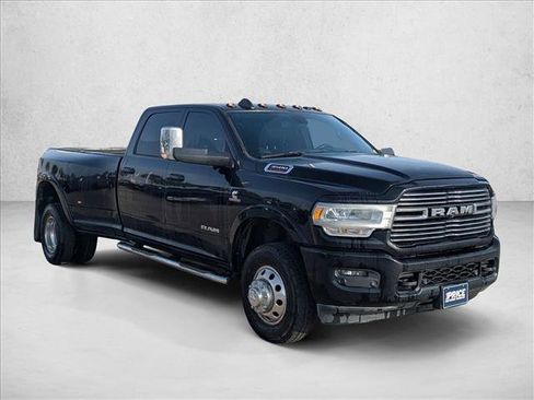 Used 2019 RAM 3500 Laramie image 8