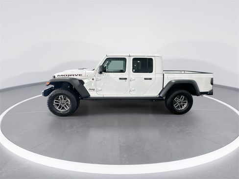 Used 2025 Jeep Gladiator Mojave image 5