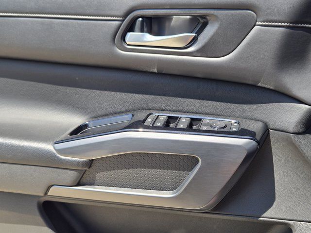 Used 2024 Nissan Pathfinder SL FWD image 23