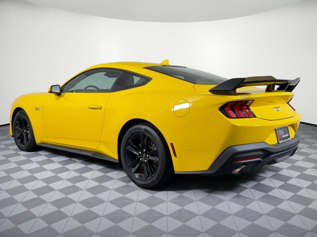 Used 2024 Ford Mustang GT RWD image 3