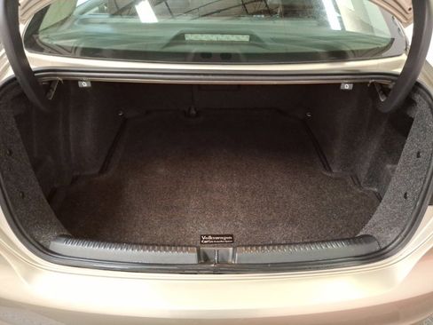 Used 2014 Volkswagen Jetta SE image 11