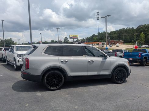 Used 2021 Kia Telluride SX w/ Nightfall Edition Package AWD/4WD image 4