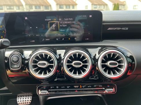 Used 2021 Mercedes-Benz A 35 AMG 4MATIC image 21