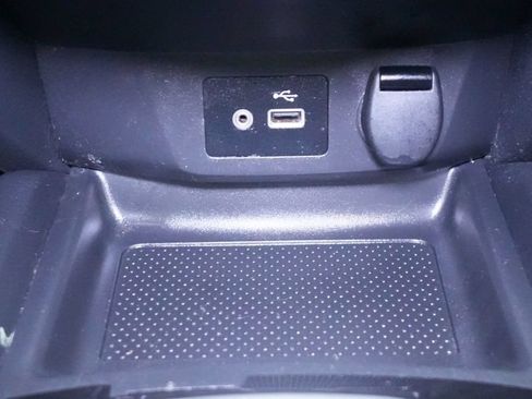 Used 2020 Nissan Rogue SV AWD/4WD image 29