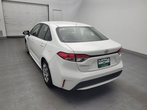 Used 2022 Toyota Corolla LE FWD image 5