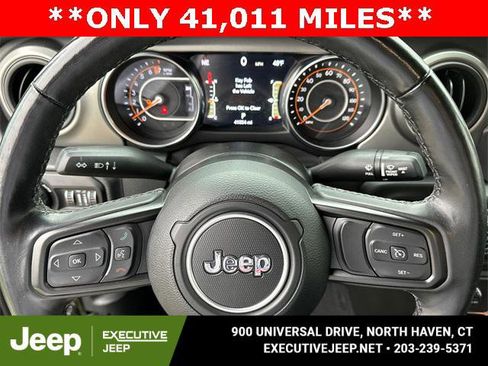 Certified 2021 Jeep Gladiator Willys image 10