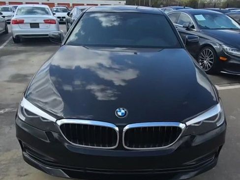 Used 2018 BMW 530i RWD image 1