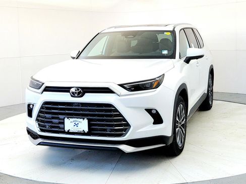 New 2026 Toyota Grand Highlander AWD Hybrid image 2
