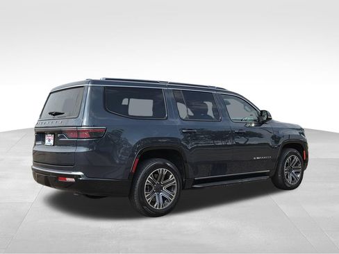 Used 2024 Jeep Wagoneer Series II AWD/4WD image 59