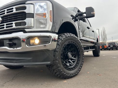 Used 2024 Ford F250 XLT w/ FX4 Off-Road Package image 2