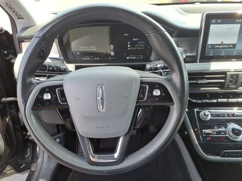 Used 2022 Lincoln Corsair Reserve w/ Towing Package AWD/4WD image 17