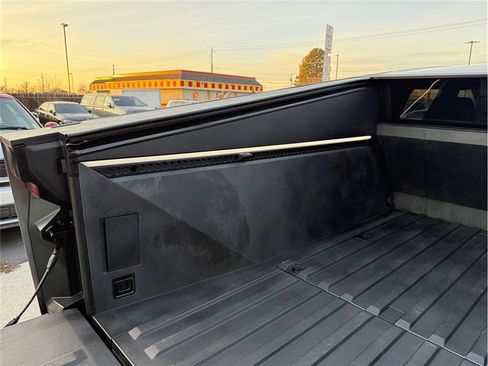 Used 2024 Tesla Cybertruck Cyberbeast image 46