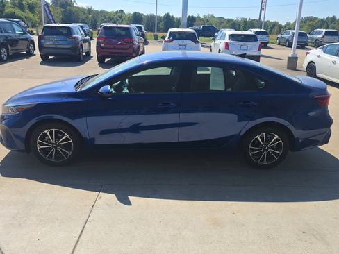 Used 2024 Kia Forte LXS image 6