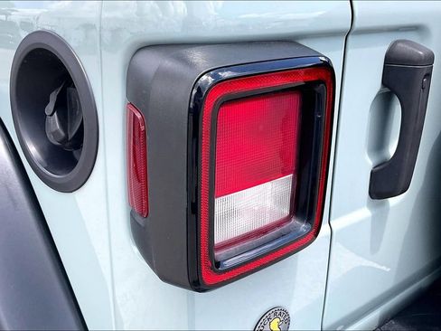Certified 2023 Jeep Wrangler Sport AWD/4WD image 17